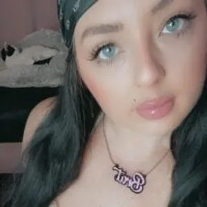 AuroraRainbow from stripchat