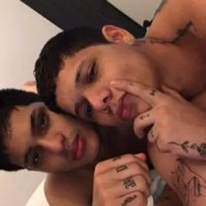 JAMES_AND_GAEL from stripchat