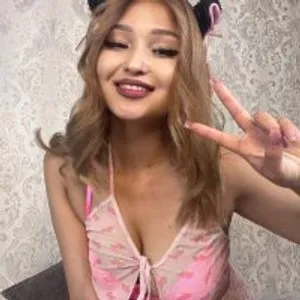 mika_cute from stripchat