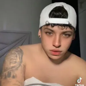 brady_jhos from stripchat