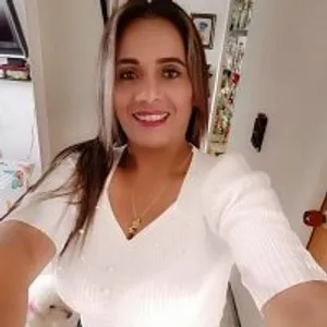 LaurenMom from stripchat