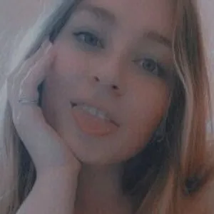 ZlataGold_ from stripchat