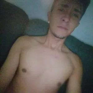 ArturJR3 from stripchat