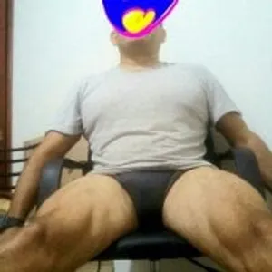 chicoguapo8 from stripchat