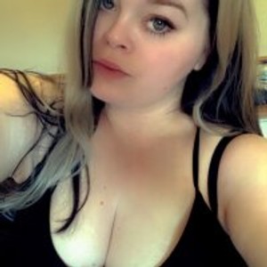 LadySerina's profile picture