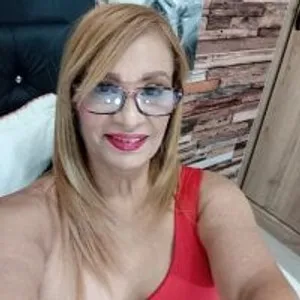 emiliaa_hot from stripchat