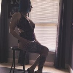 maturelivesexcams.com LeeAlba_ livesex profile in tattoos cams