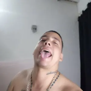 papichar26 from stripchat