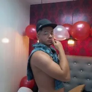 Bruno_Sanders from stripchat