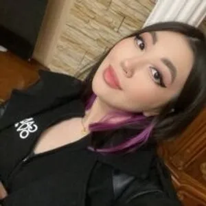 mika_moon from stripchat