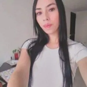 juliethamo from stripchat