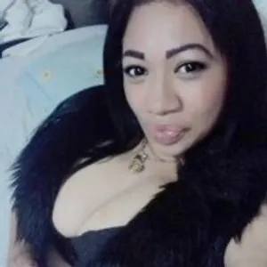 AzaharaSmith from stripchat