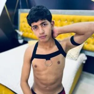 Axel_Brownx from stripchat