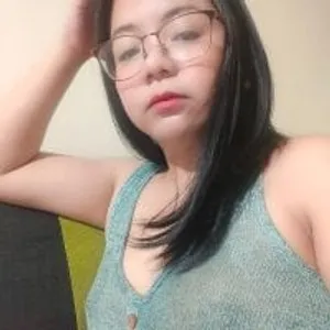 asian-doll from stripchat