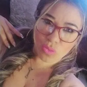 salomesweet13 from stripchat