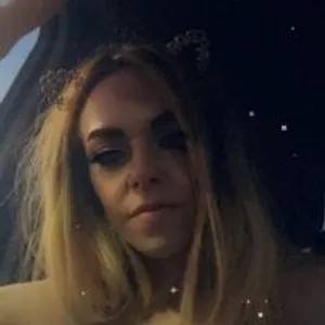 Brazy-kitty from stripchat