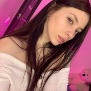 Camgirl is actually offline