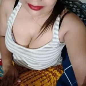 Queenmalika23 from stripchat