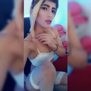 Krystiin-queen from stripchat