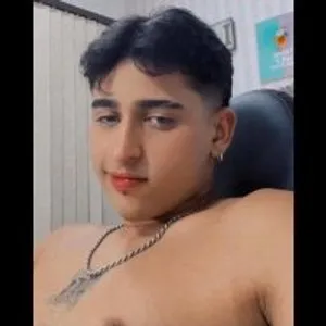 Dylan_collins1 from stripchat