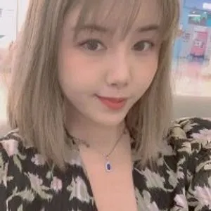 cute_qin from stripchat