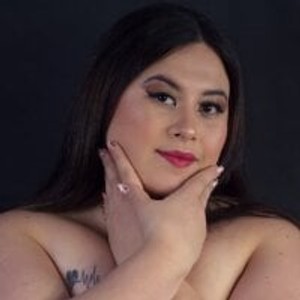 girlsupnorth.com BBWSARASS livesex profile in housewives cams