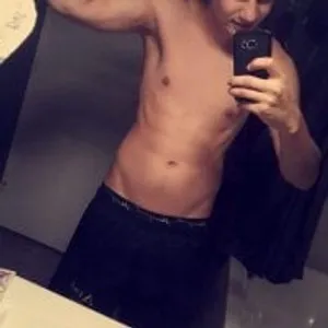 enzoboy99 from stripchat