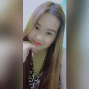 Queen_pinay from stripchat