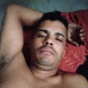 Kleitonluiz69 from stripchat