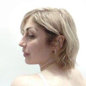 HotBlondMisss's profile picture