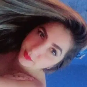 mariell_86 from stripchat