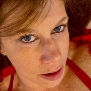 livesex.fan TheKennedyRoe livesex profile in mistress cams