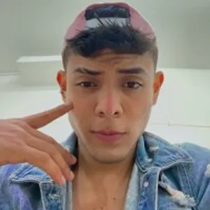 danielmatheus18 from stripchat