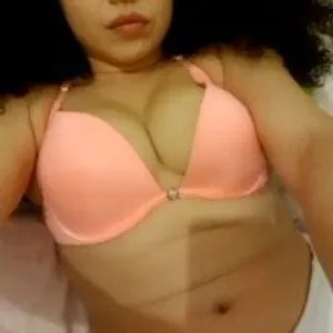 bellablueuk from stripchat