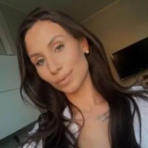 CharlotteCrazy from stripchat