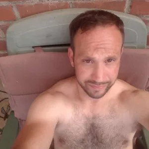 hotTom41 from stripchat