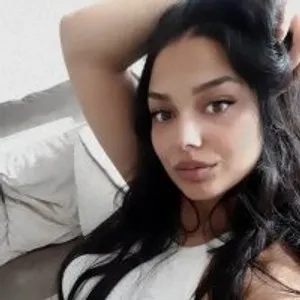 monica18kiss from stripchat