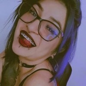 Camgirl is actually offline