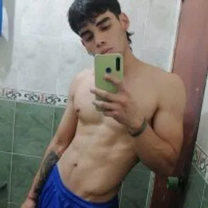 Noah_hunter from stripchat