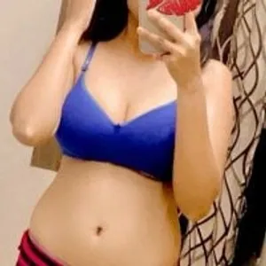 Lisa-Indian from stripchat