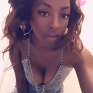 chocolatedream56ace from stripchat
