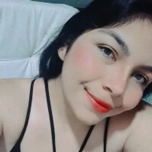 evelyn_sr from stripchat