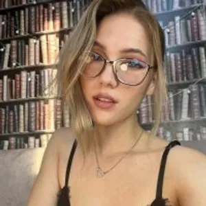 mia_flo from stripchat