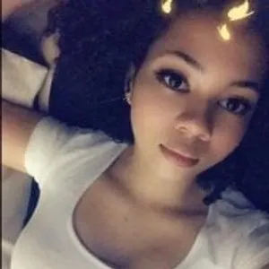 LotusFemme22 from stripchat