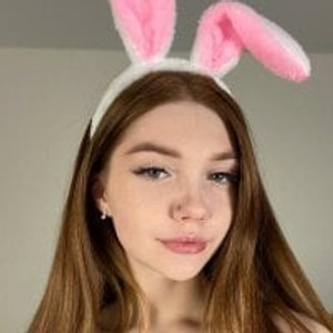 Camgirl is actually offline