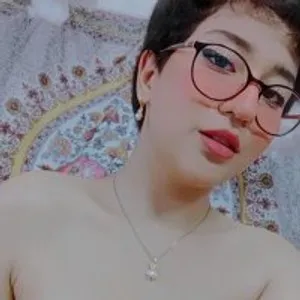 Lulu__moree from stripchat