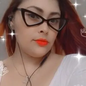 KARIN_THAIS from stripchat