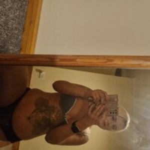 naughtybutnic12's profile picture