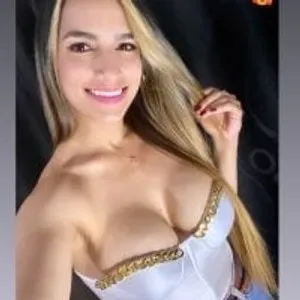 Sofiia_Reyes23 from stripchat