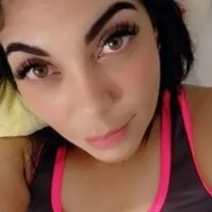 queen_yully from stripchat
